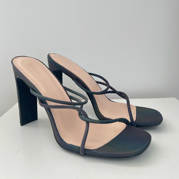 π¦ PLT Reflective Strappy Heel π¦ - Picture 2 of 6